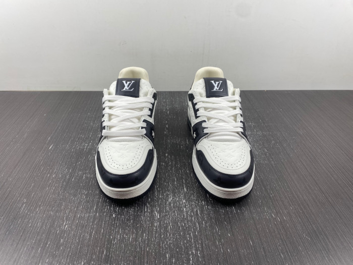 D1R* B9S COPSHOE DR-331