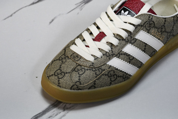 GC LOW-TOP SNEAKER COPSHOE GC-156