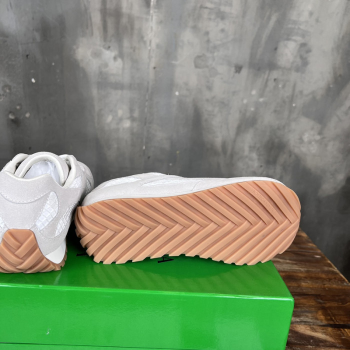 bo*te*ga Ve*ne*ta sneaker copshpe bv-61