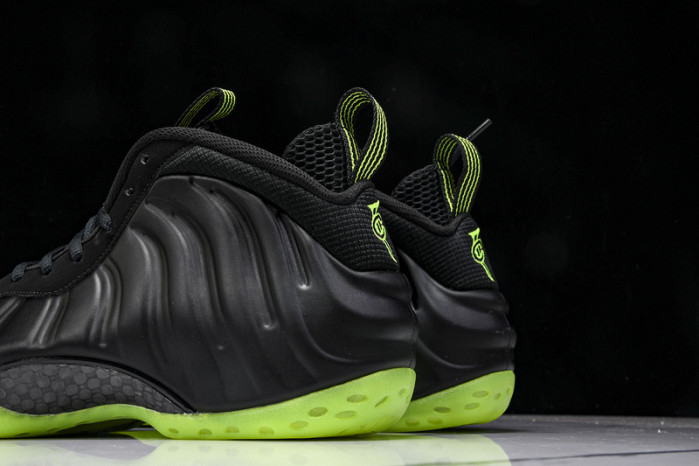 Nike Air Foamposite One Black Volt - HF2902-001