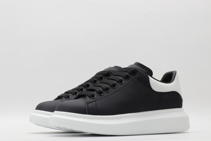 ale*d*r M*Q*en sole sneakers kickze-25