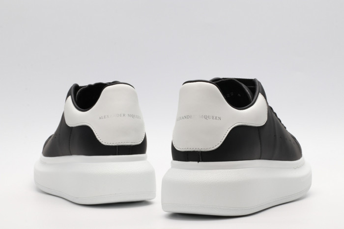 ale*d*r M*Q*en sole sneakers kickze-25
