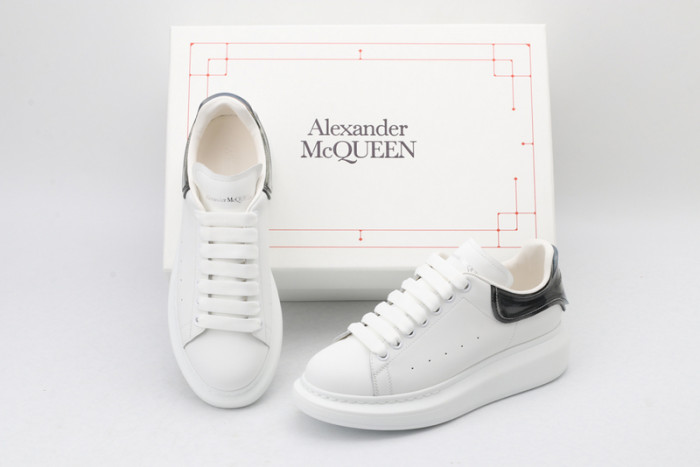 ale*d*r M*Q*en sole sneakers kickze-27