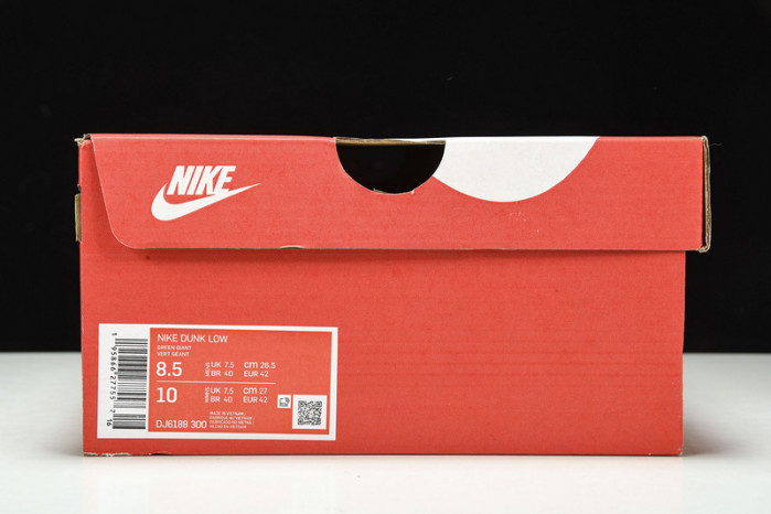 nike dunk low Ch10rophyll - dj6188-300