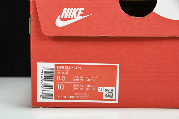 nike dunk low Ch10rophyll - dj6188-300