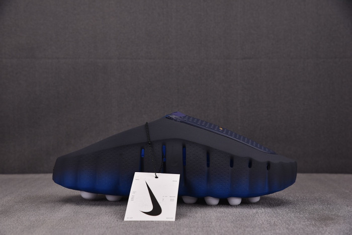 Nike Mind 001 