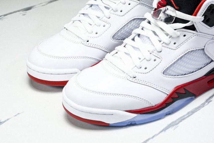 Air Jordan 5 Fire Red Black Tongue 2025 HQ7978-101