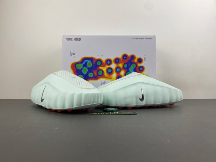 Nike Wmns Mind 001 