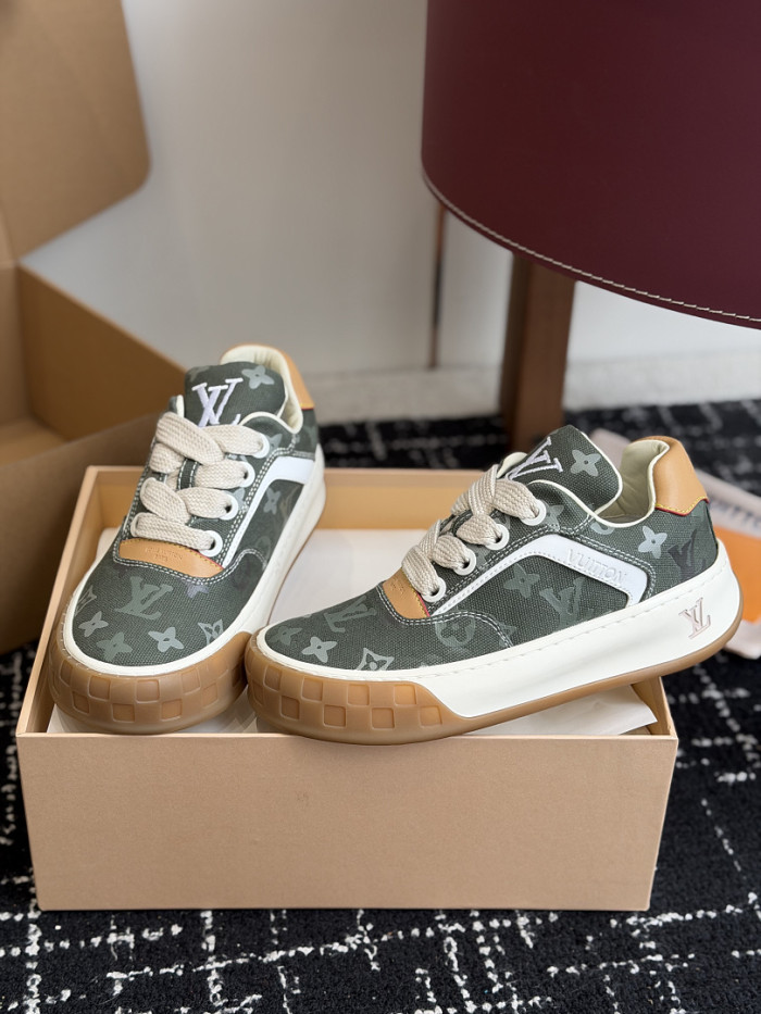 LVT Tilted Sneaker COPSHOE L&V-TI19