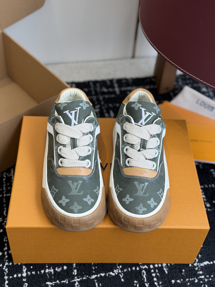 LVT Tilted Sneaker COPSHOE L&V-TI19