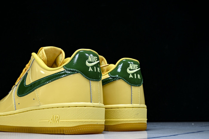 Nike Air Force 1 Low Patent Leather Topaz Gold Pine Green IO4489-700