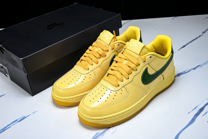 Nike Air Force 1 Low Patent Leather Topaz Gold Pine Green IO4489-700