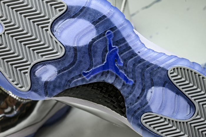 Air Jordan 11 CT8012-730