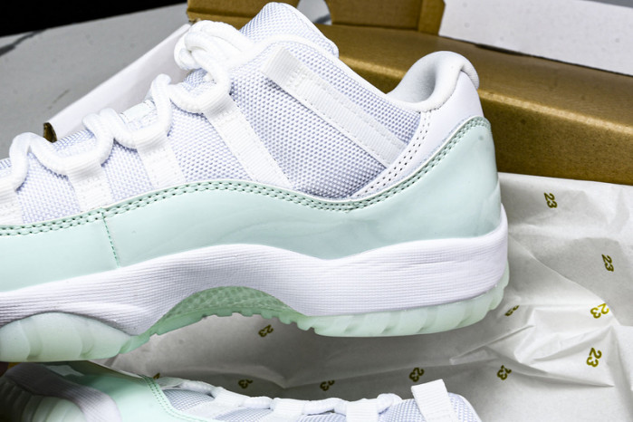 Jordan 11 Retro Low Igloo - AH7860-103