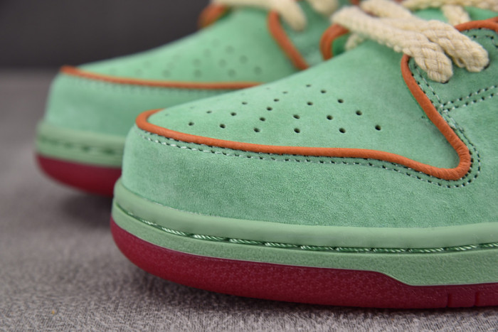 Nike SB Dunk Low Rodeo Tourmaline HF3058-300