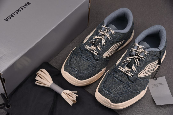 BL Hamptons Worn-Out -COPSHOE BL - WO 13
