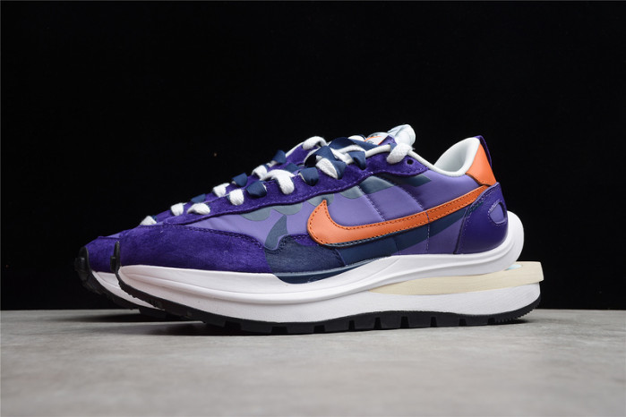 nike vaporwaffle sacai dark iris - dd1875-500