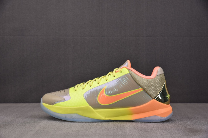 Kobe 5 Protro IQ9316-201