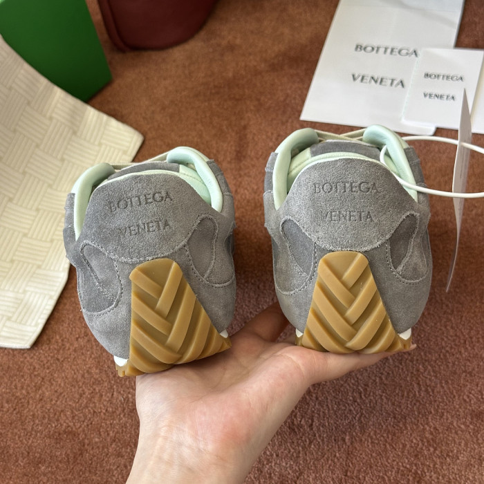 B0tt*ga Ven*ta SNEAKER COPSHPE BV-105