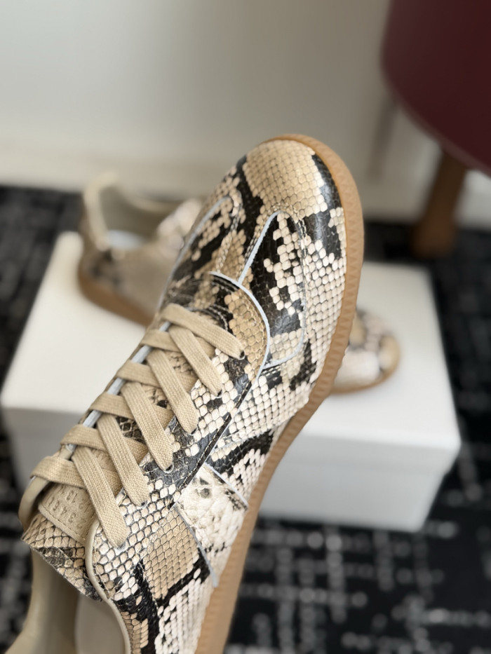 MM COPSHOE -MM228