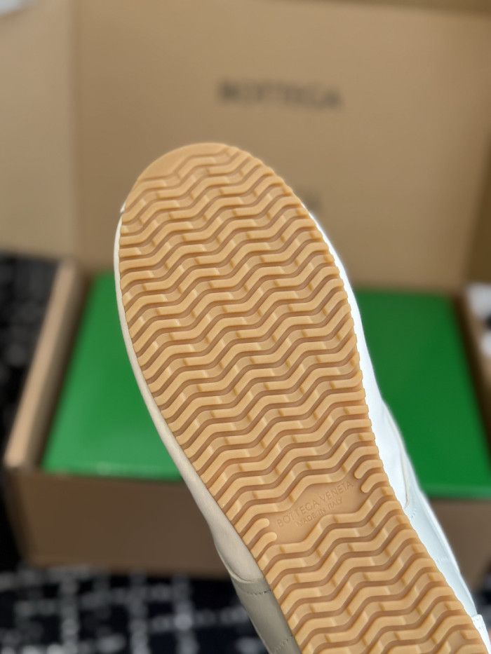 B0tt*ga Ven*ta SNEAKER COPSHPE BV-109