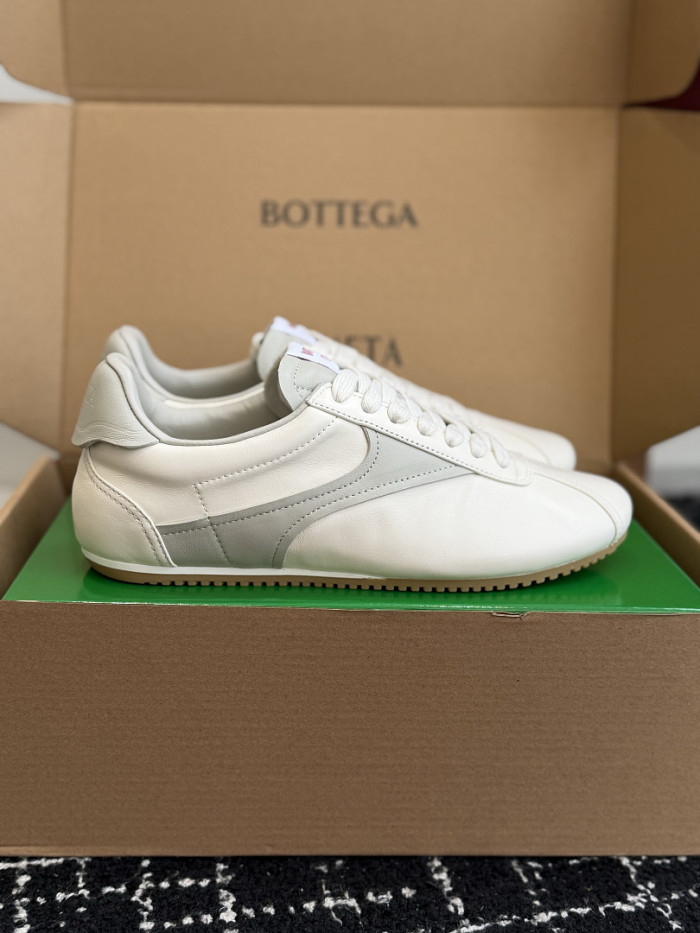 B0tt*ga Ven*ta SNEAKER COPSHPE BV-109