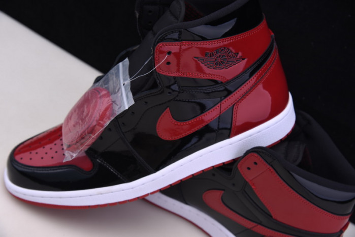 air jordan 1 bred patent leather 555088-063