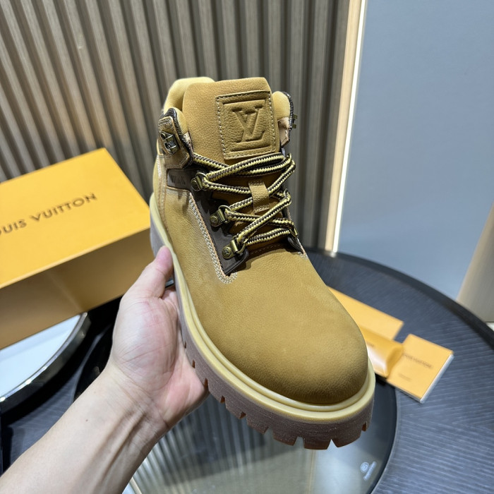 LVT BOOT COPSHOE L&V-BT24