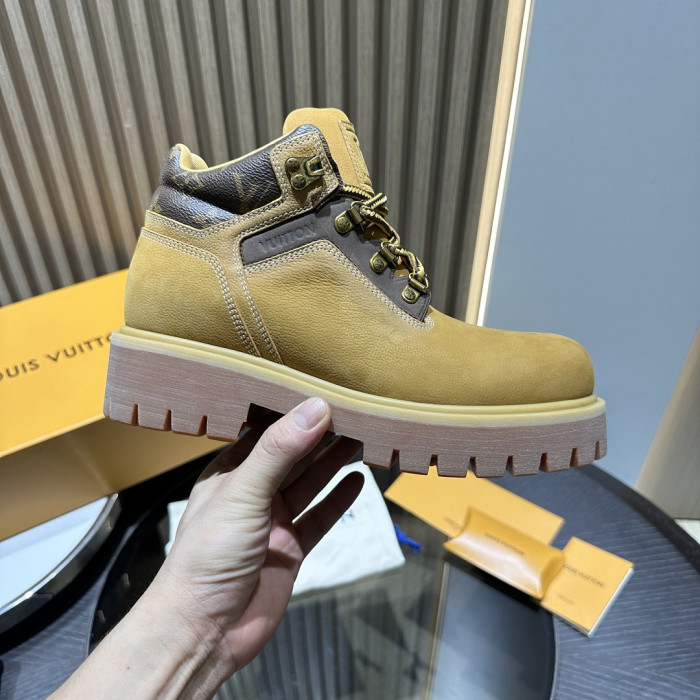 LVT BOOT COPSHOE L&V-BT24