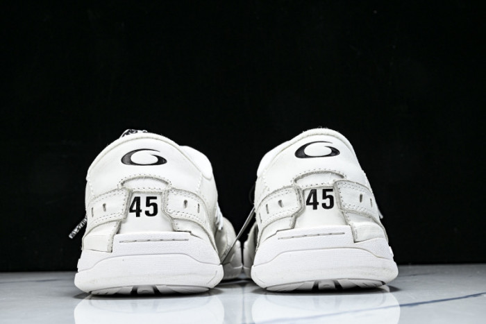 BL Hamptons Worn-Out -COPSHOE BL - WO 04