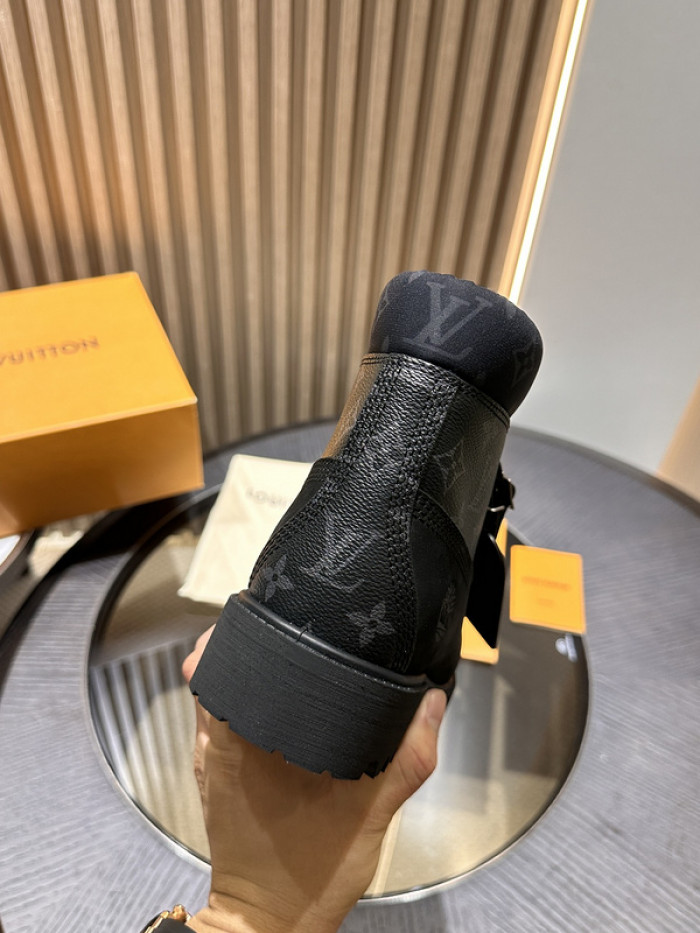 LVT BOOT COPSHOE L&V-360