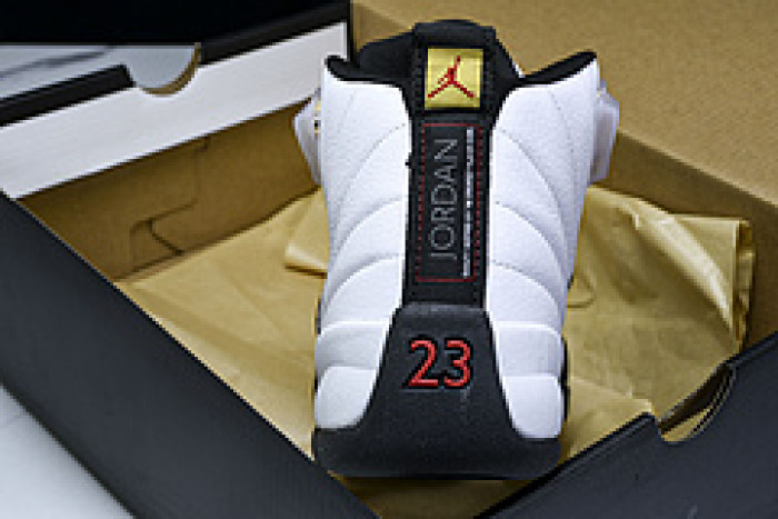 AIR JORDAN 12 RETRO "TAXI 2013 RELEASE" mens 130690-125