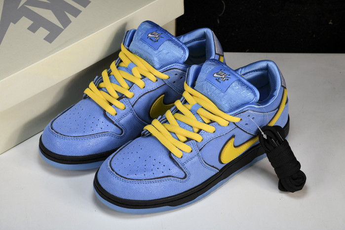 the powerpuff girls x nike sb dunk low “bubbles” fz8320-403