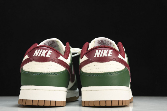 nike dunk low "gorge green" fb7160-161