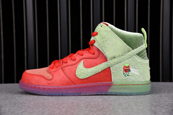nike sb dunk high strawberry cough - cw7093-600