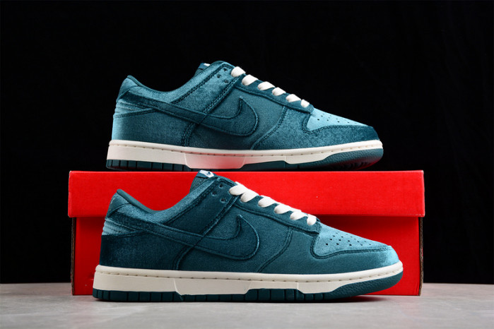 nike dunk low green velvet (w) - dz5224-300