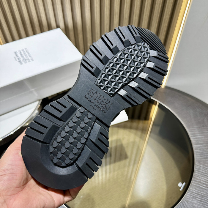 MM COPSHOE -MM127