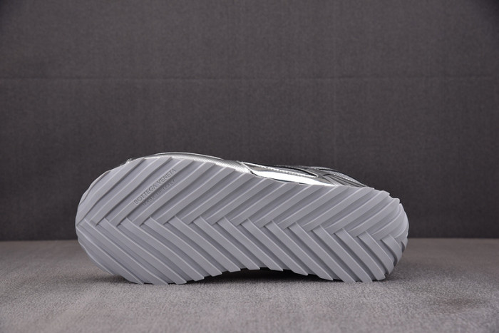 bo*te*ga Ve*ne*ta sneaker copshpe bv-50