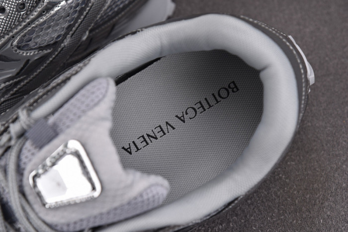 bo*te*ga Ve*ne*ta sneaker copshpe bv-50