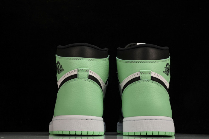 air jordan 1 high og green glow dz5485-130