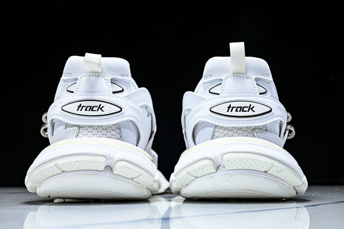 BL TRACK -COPSHOE BL -Track 09