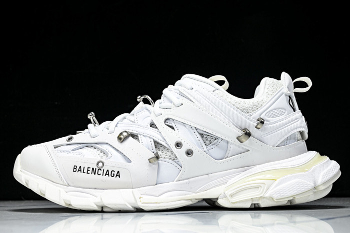 BL TRACK -COPSHOE BL -Track 09