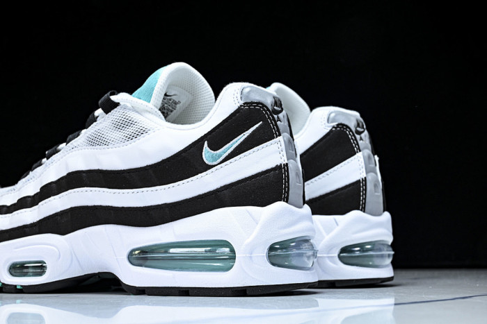 Nike Air Max 95 OG "Black Border" IM7409-100