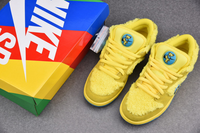grateful dead x dunk low sb 