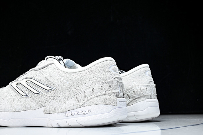 BL Hamptons Worn-Out -COPSHOE BL - WO 11