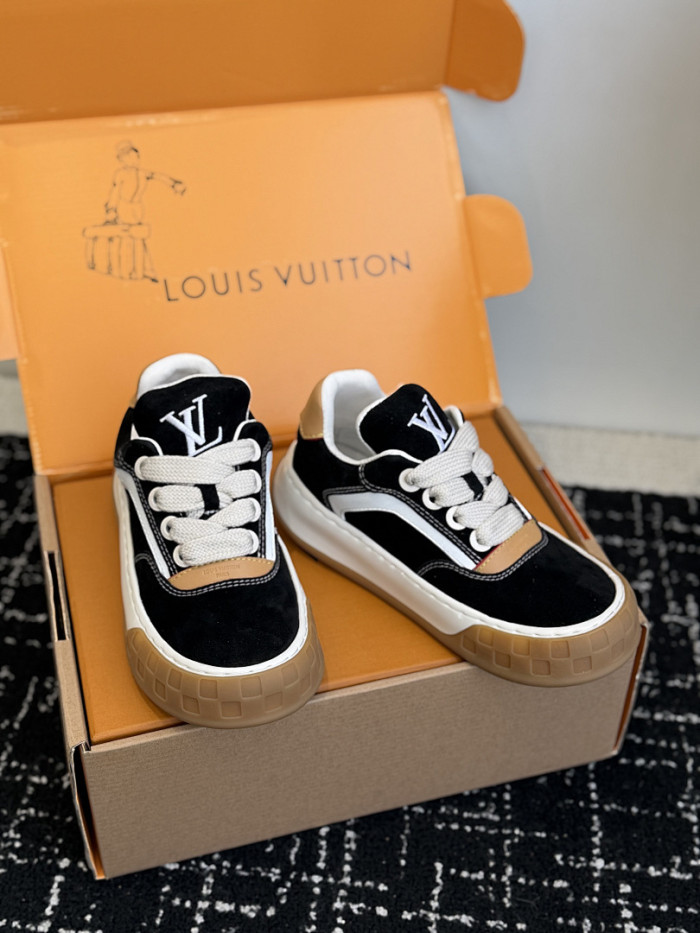 LVT Tilted Sneaker COPSHOE L&V-TI03