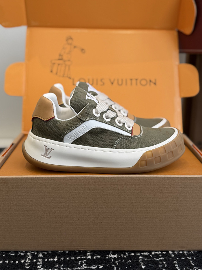 LVT Tilted Sneaker COPSHOE L&V-TI07