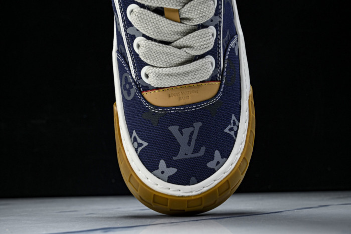 LVT Tilted Sneaker COPSHOE L&V-TI08