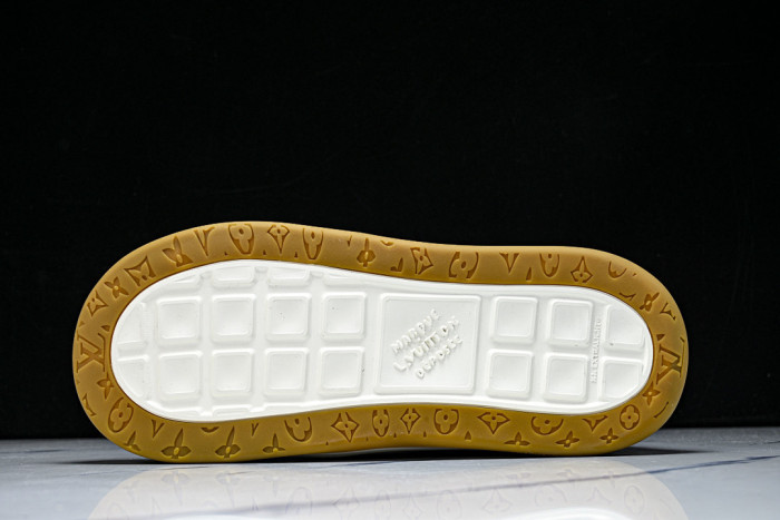 LVT Tilted Sneaker COPSHOE L&V-TI08