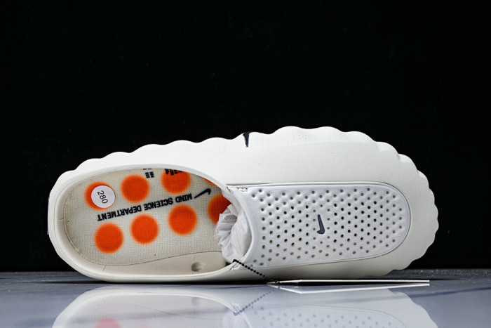 Nike Mind 001 